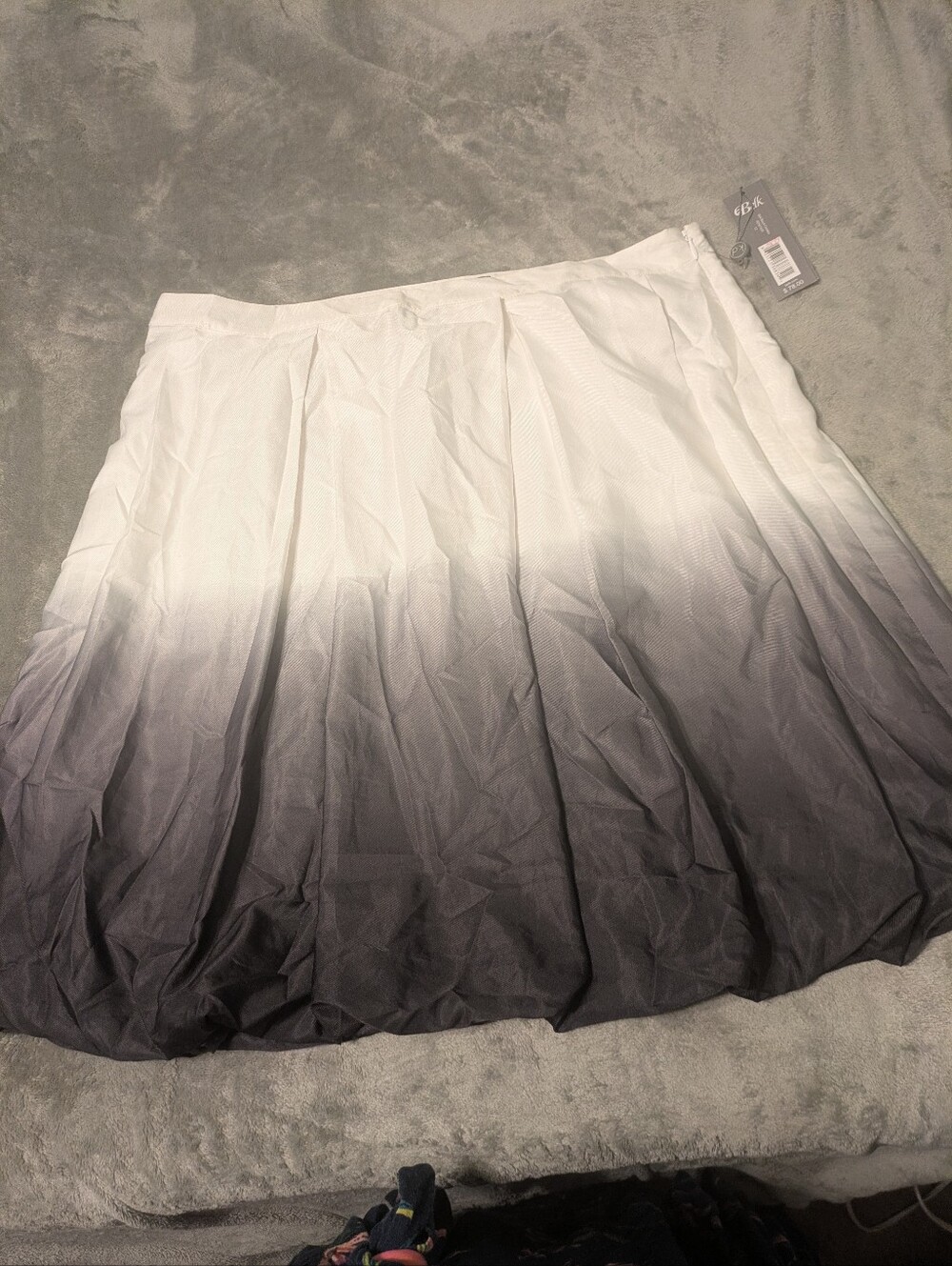 Kristin Davis Belk Women’s Size 12 Ombré Pleated Skirt Black White Gray NWT